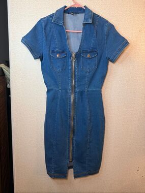 NWOT Haute Monde denim zip up body con mini dress